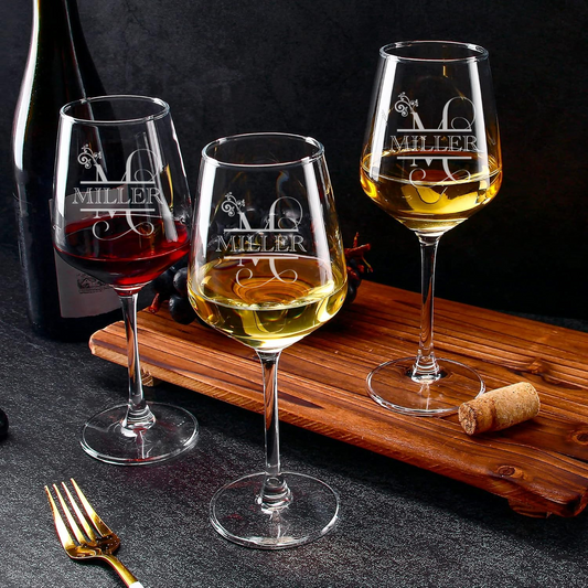 Custom Engraved Wine Glass (set of 2)